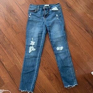 Tgla designer women’s skinny distressed jeans size 27